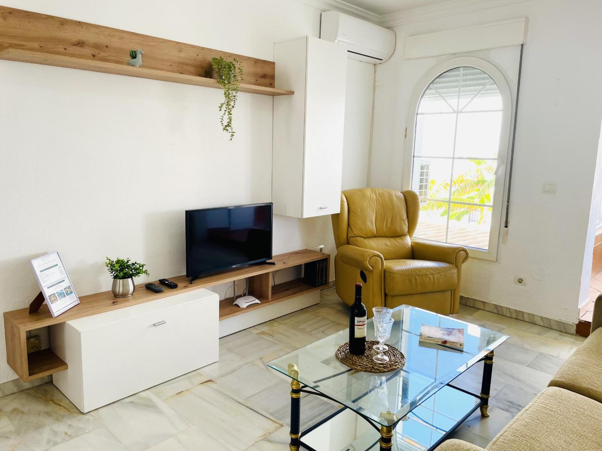 Apartamento Laguna Beach At Home Торрокс-Коста Экстерьер фото