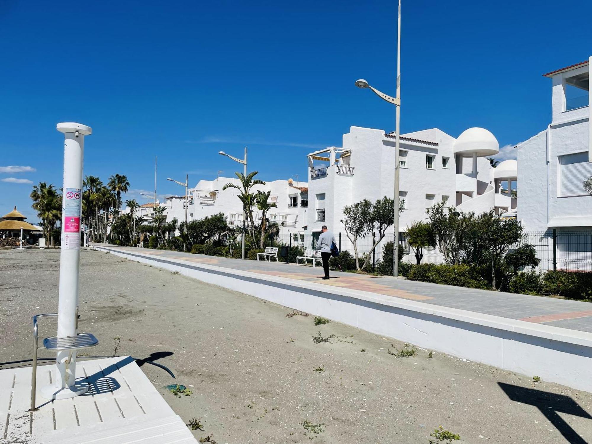 Apartamento Laguna Beach At Home Торрокс-Коста Экстерьер фото